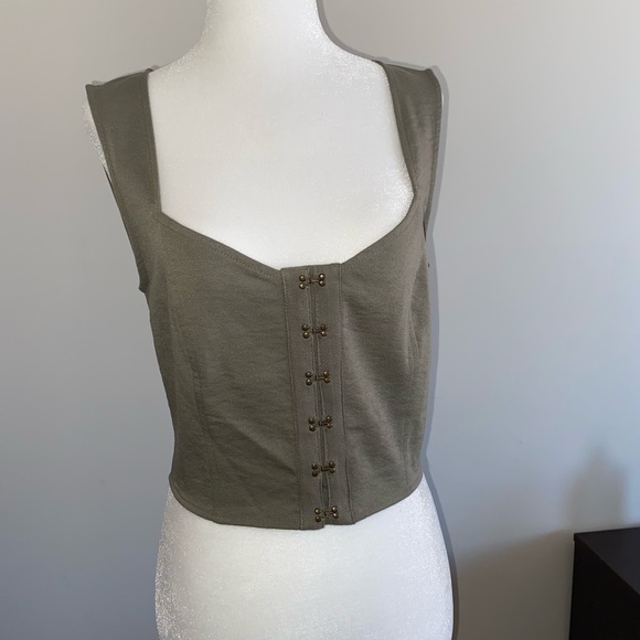 LEITH GREEN VEST - Picture 6 of 11